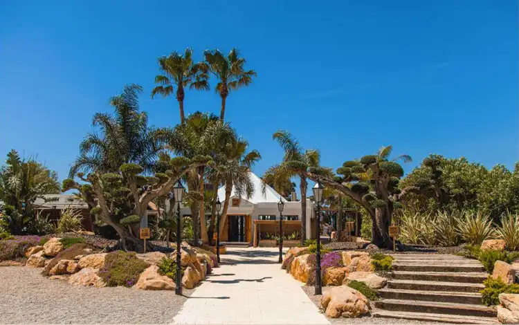 مشروع Hacienda West North Coast قرية هاسيندا ويست الساحل الشمالي